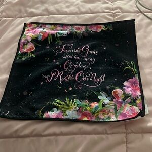 Fairyloot Micofiber cloth This cloth was designed by LiteraryLifeCo